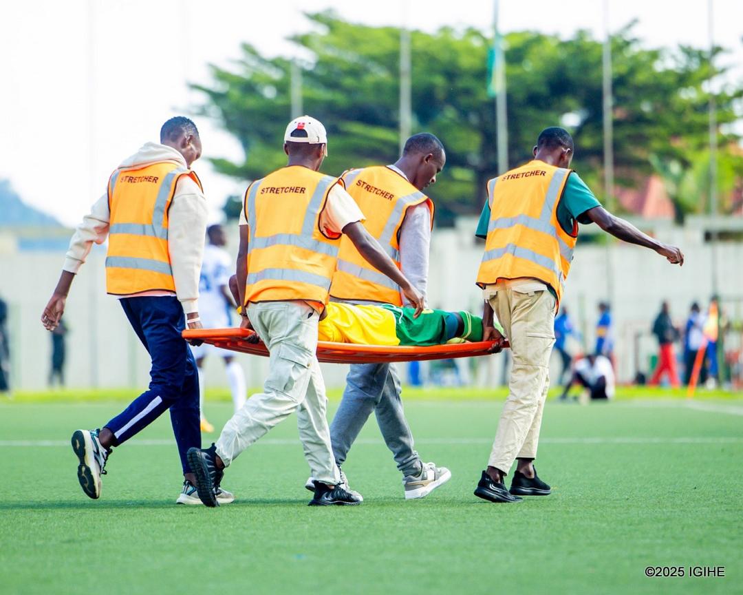 Bite bya Hashim Niyonkuru wakubiswe umutwe n’umukinnyi wa Rayon Sports, amenyo agatana?