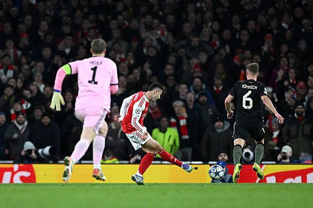 Arsenal yanyagiye Bayern Munich ikomeza kwanikira izindi