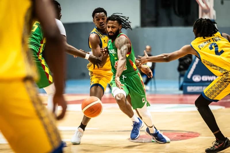 Basketball: U Rwanda rwatangiye nabi rutsindwa na Guinée mu gushaka itike y’Igikombe cy’Isi