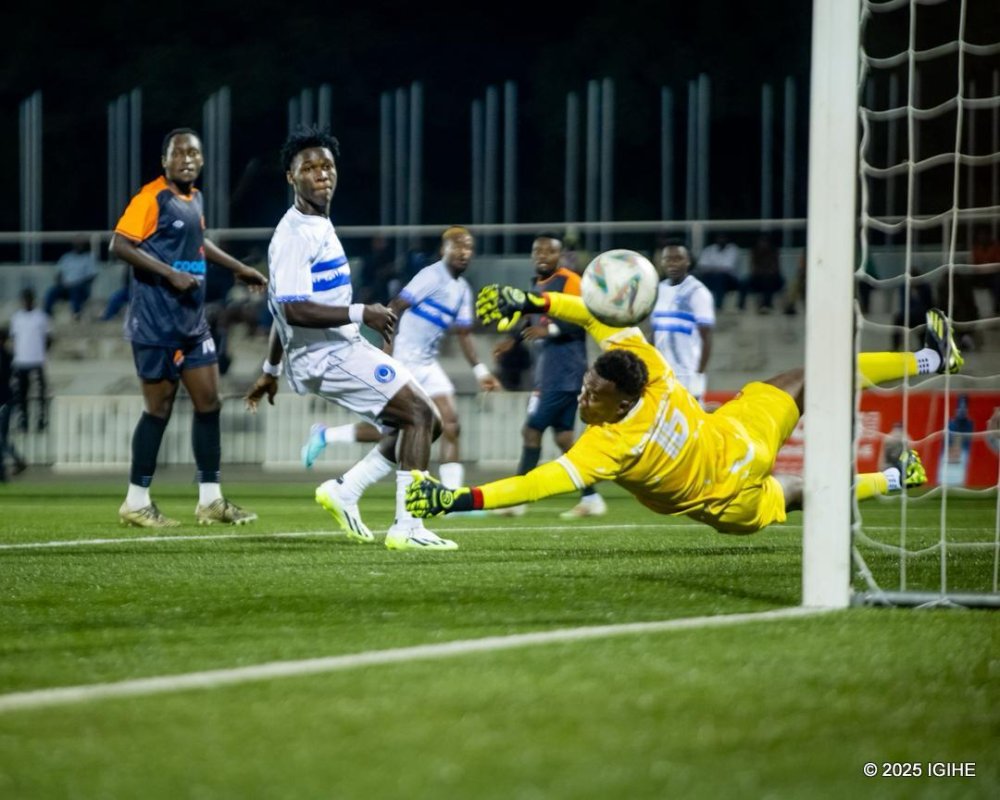 Girumugisha yatsinze 'hat-trick' afasha Al Hilal Omdurman kwihaniza ikipe muri Shampiyona