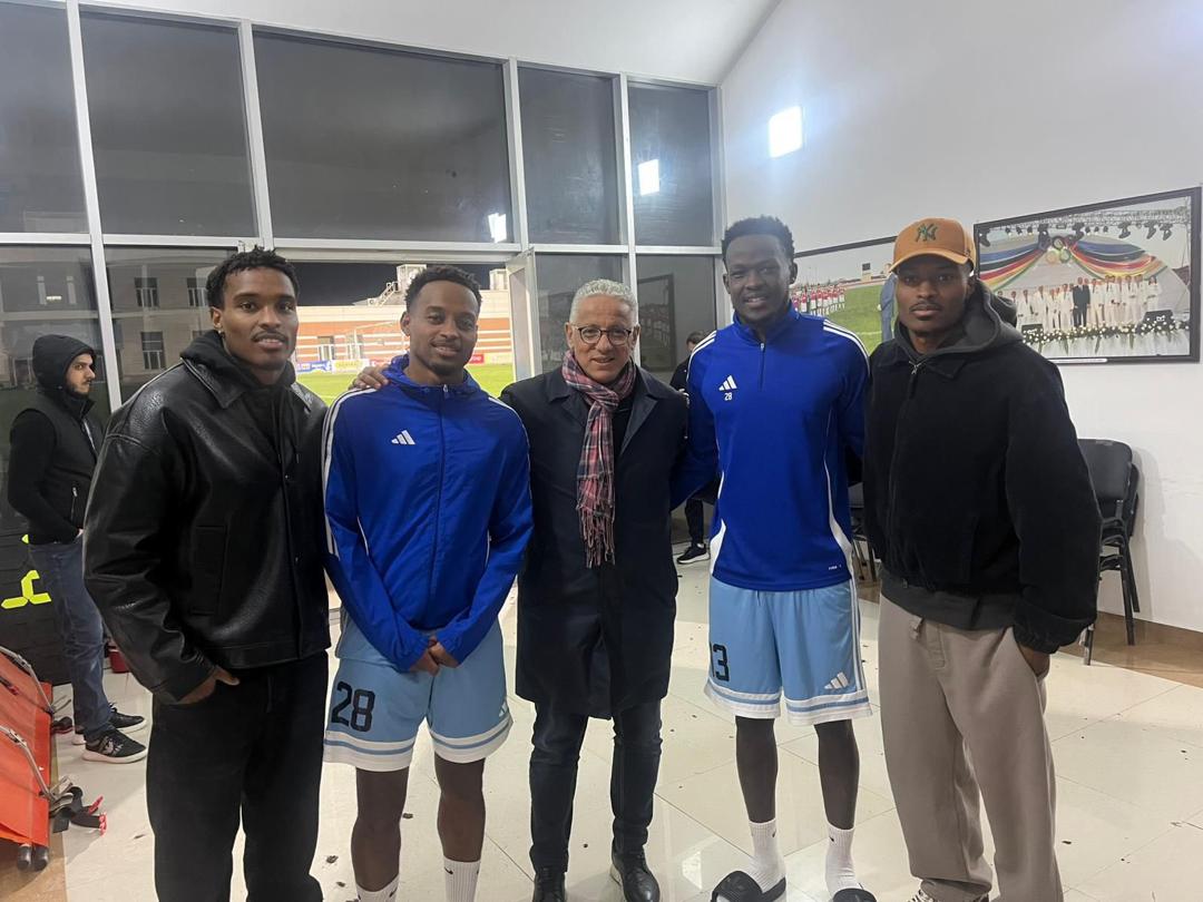 Ku ikubitiro batatu bemeye gukinira Amavubi: Adel Amrouche ari mu urugendo rwo gushaka abakinnyi i Burayi