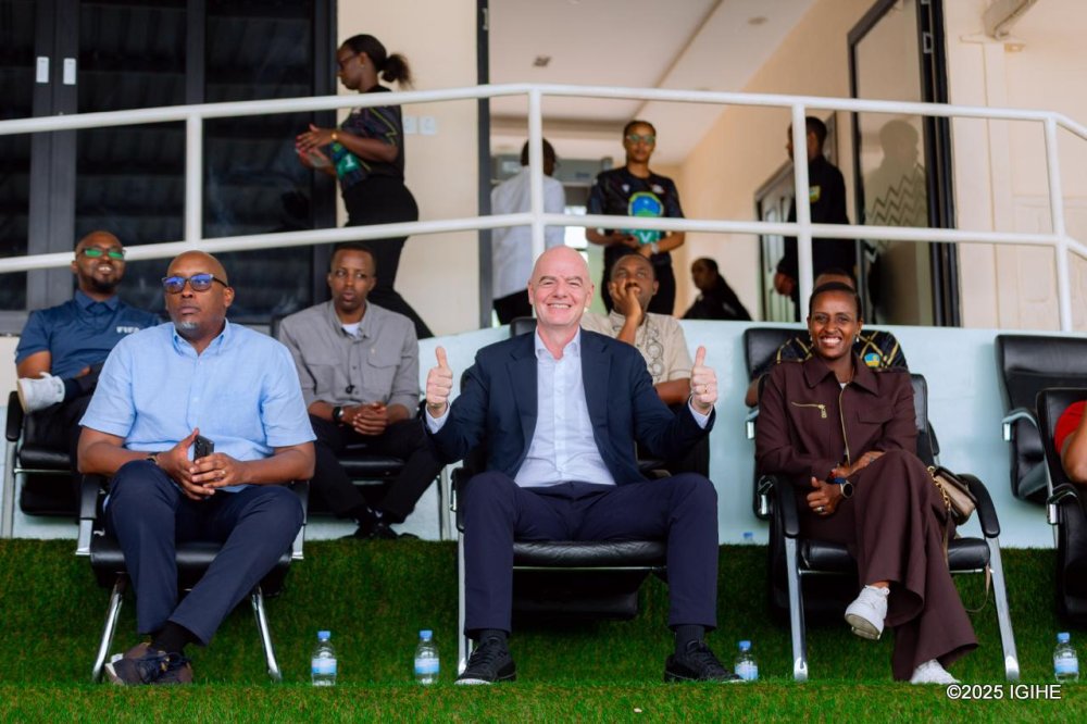 Perezida wa FIFA yarebye umukino wa Shampiyona y'u Rwanda