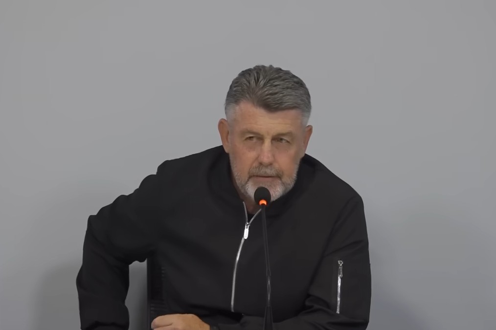 "Sindi Umupfumu" —Urwitwazo rw'umutoza Bruno Ferry nyuma yo kunyagirwa na APR FC FC