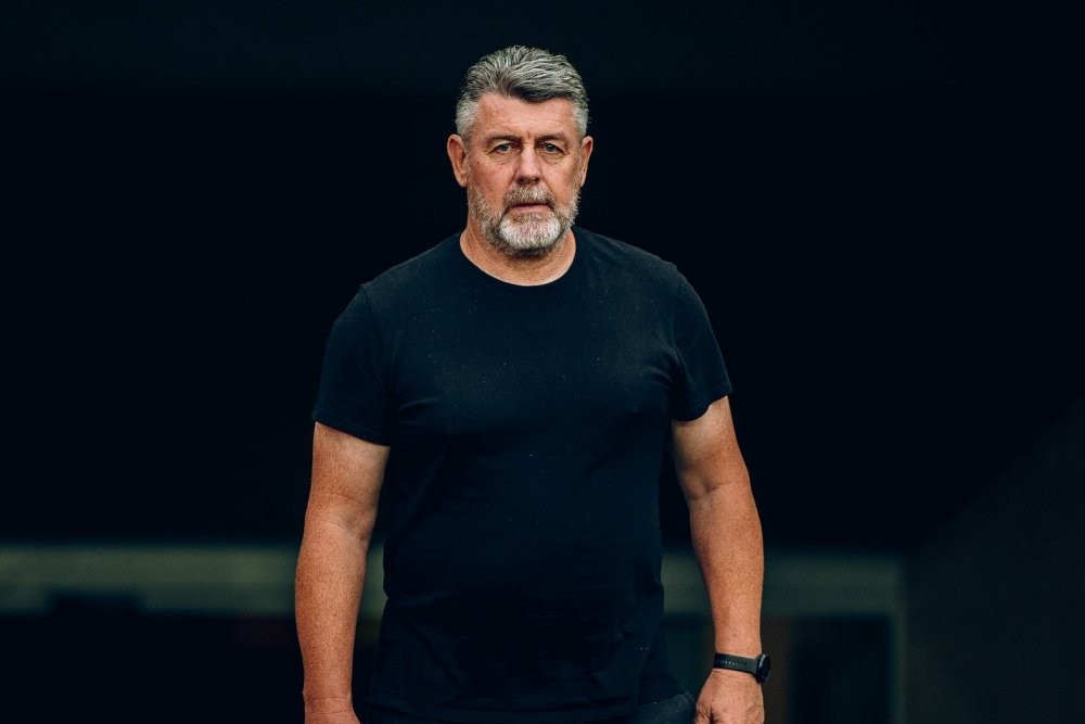 Bruno Ferry wa Rayon Sports yahishuye icyatumye ahagarika abakinnyi