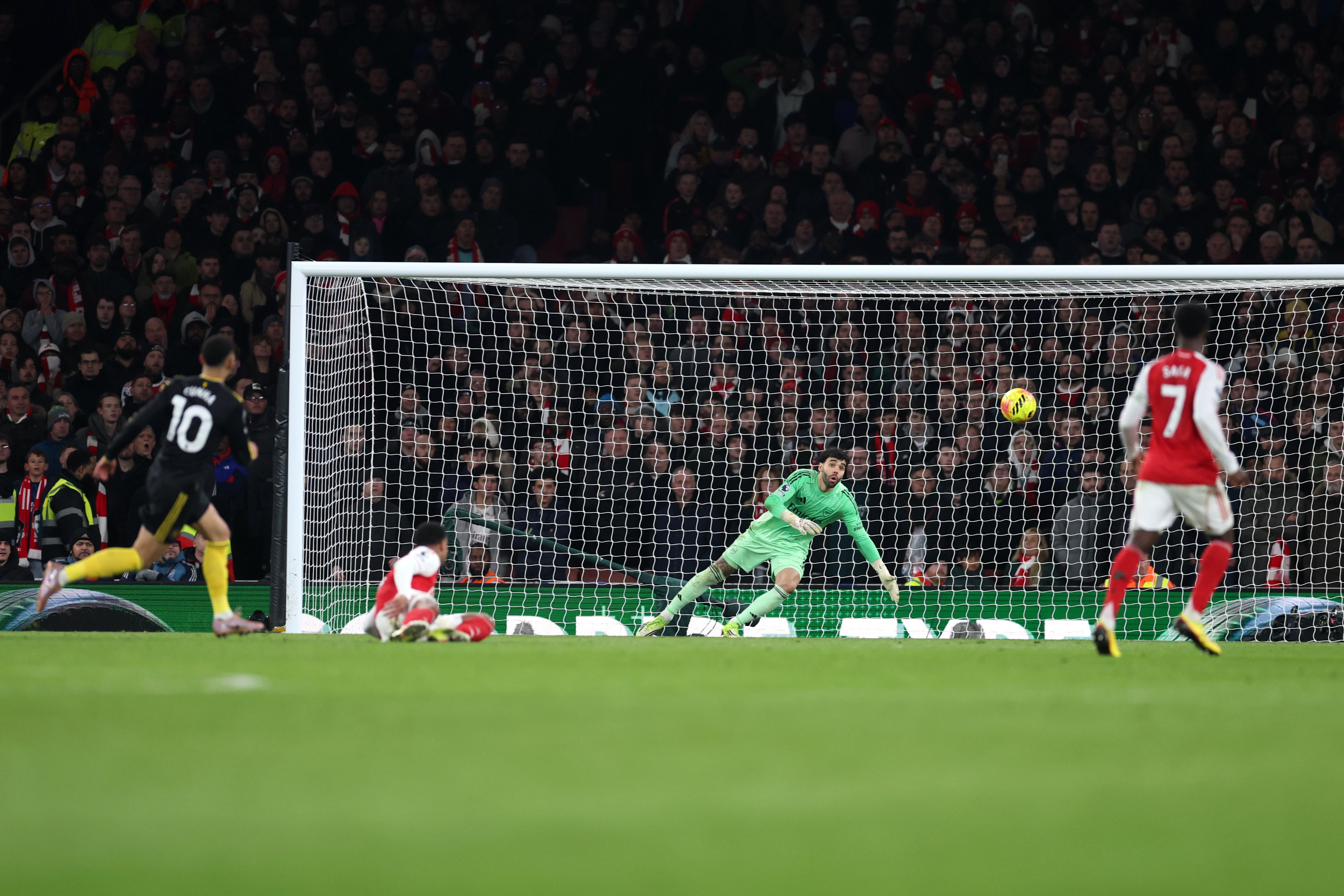 Manchester United yakoze ibitangaza imbere ya Arsenal