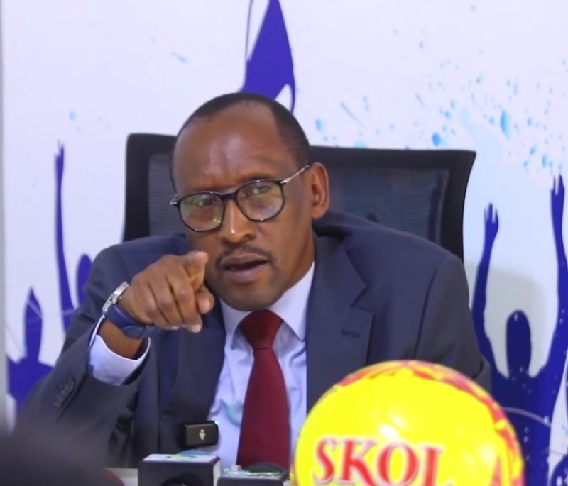 “Sinzagaruka”- Uwayezu Jean Fidèle yatunze agatoki abashyira imbere inda zabo mu bibazo bya Rayon Sports