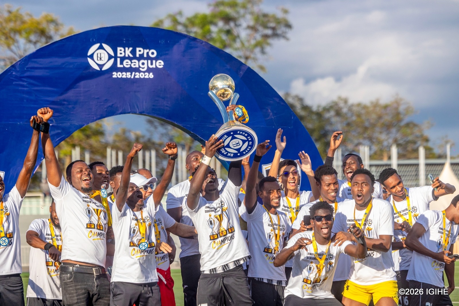 ‎APR FC yahawe Igikombe cya Shampiyona Nyarwanda itsinda Gicumbi FC
