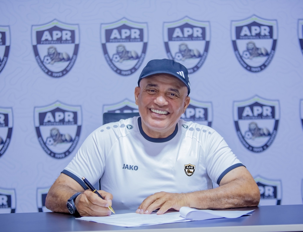 APR FC yongereye amasezerano umutoza Taleb Abderrahim