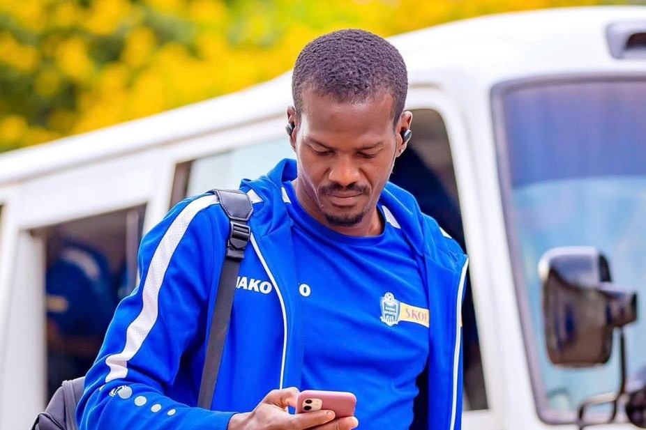 Inkuru nziza kuri Rayon Sports ikiri ku isoko ry'abakinnyi