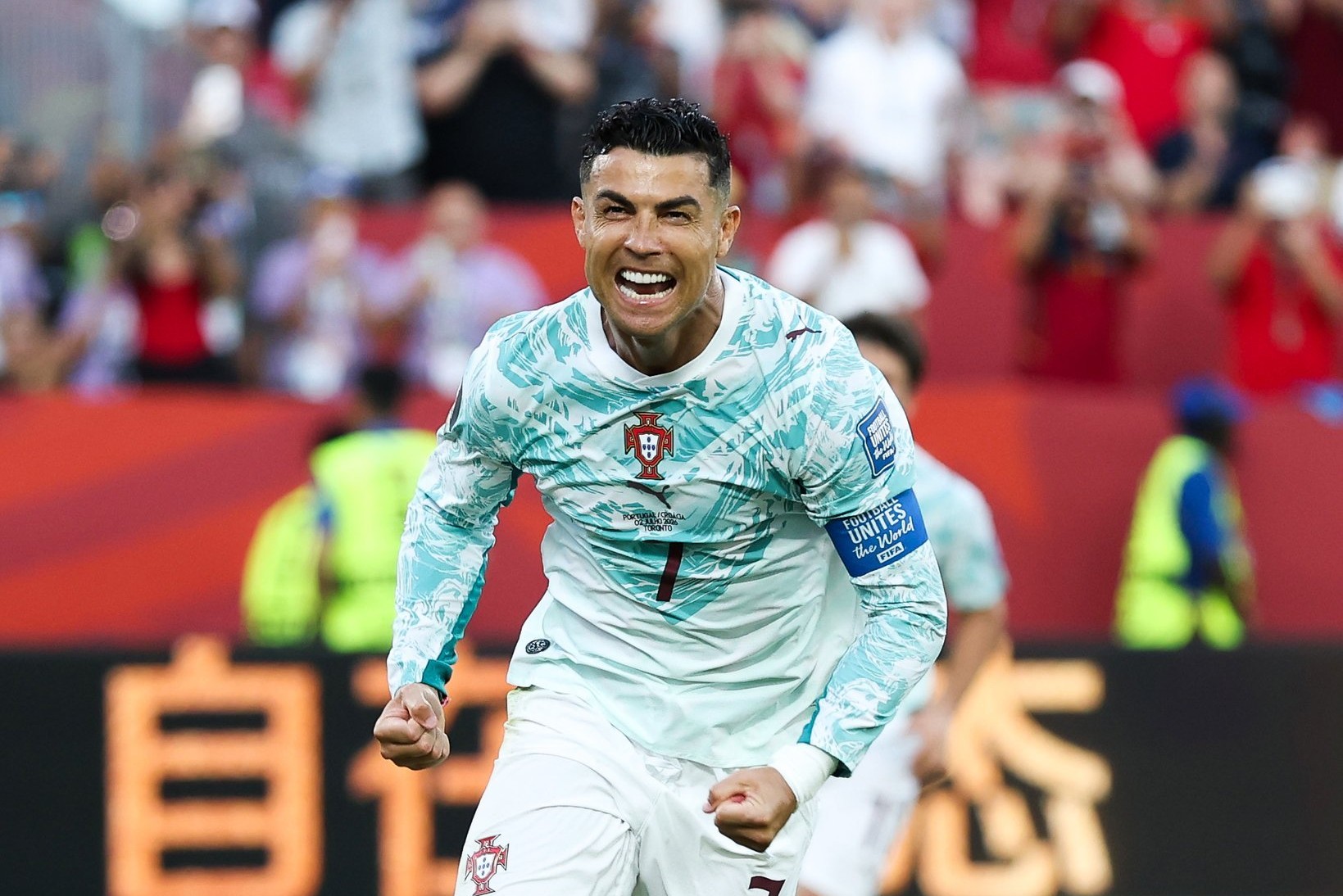 ‎Ronaldo yafashije Portugal gukatisha itike ya 1/8 isezereye Croatia